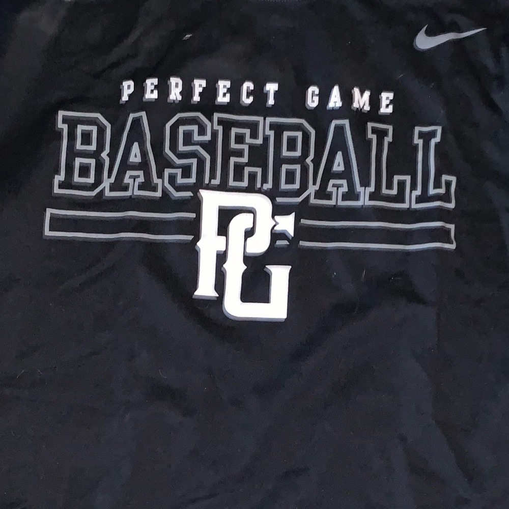 Nike Perfect Game long sleeved dry fit size L